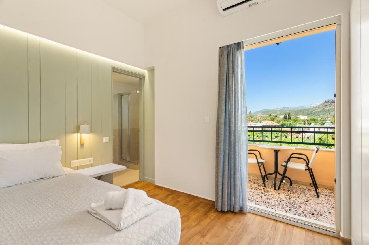 Lefktron Hotel Stoupa Luaran gambar
