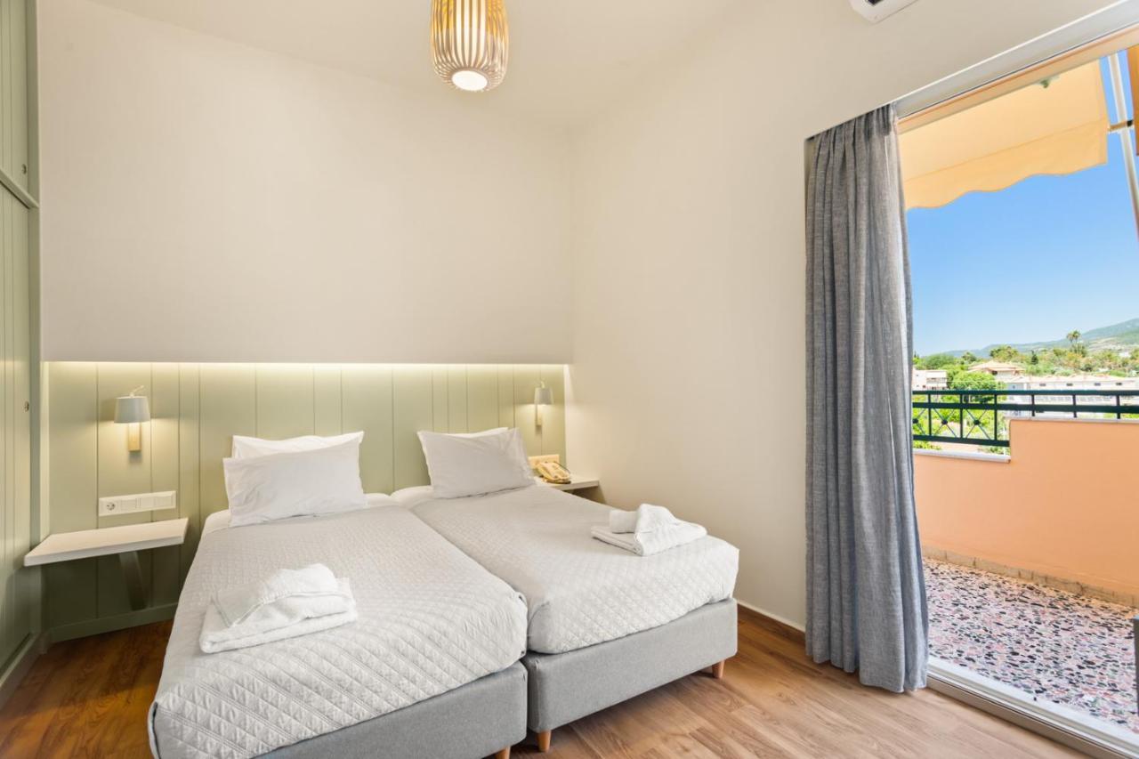 Lefktron Hotel Stoupa Luaran gambar
