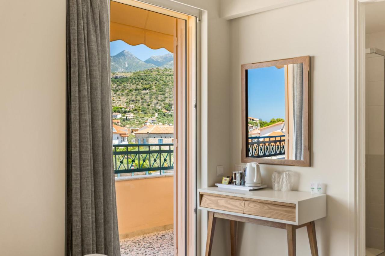 Lefktron Hotel Stoupa Luaran gambar